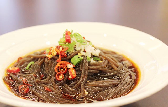 chuan wang ji fern root noodles