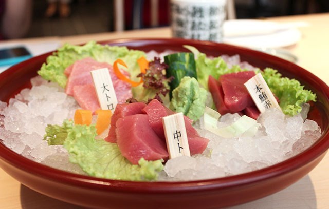 maguro sashimi eat at seven
