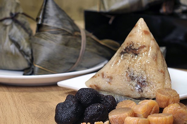 black truffle dumpling wan hao